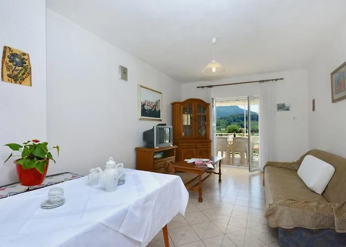 2-bedroom With Seaview 3558-2 *