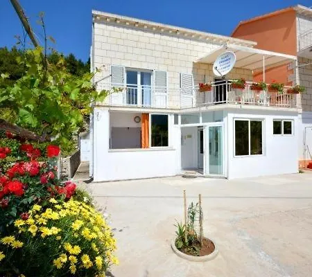 2-bedroom With Seaview 3558-2 * Žuljana